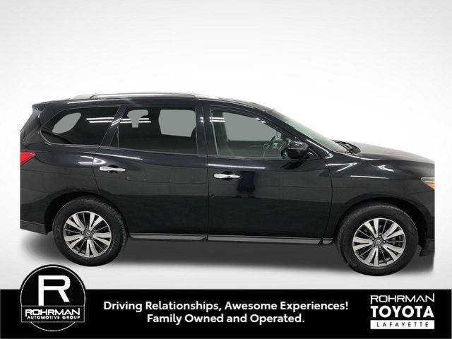 Used 2017 Nissan Pathfinder SV AWD/4WD image 8