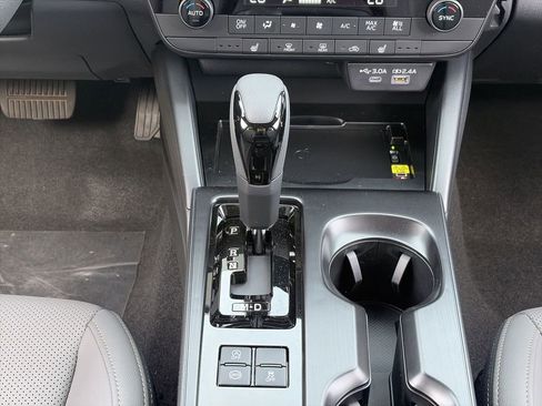 New 2026 Subaru Outback Limited AWD/4WD image 27