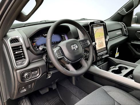 New 2026 RAM 1500 4x4 Crew Cab image 6