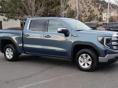 Used 2024 GMC Sierra 1500 SLE image 2