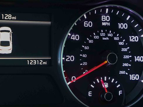Certified 2024 Kia Forte LXS w/ LXS Technology Package FWD image 8