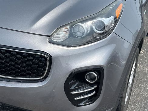 Used 2018 Kia Sportage LX w/ LX Popular Package AWD/4WD image 9