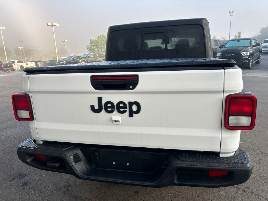Used 2024 Jeep Gladiator Sport AWD/4WD image 5