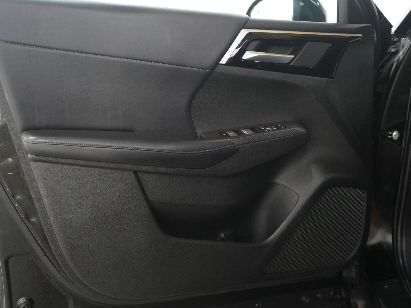 Used 2024 Mitsubishi Outlander SE AWD/4WD image 19
