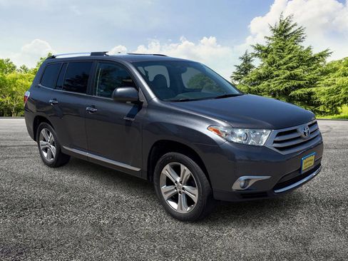 Used 2011 Toyota Highlander Limited w/ Tow Pkg AWD/4WD image 1
