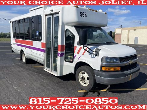 Used 2014 Chevrolet Express 4500 4500 2dr Commercial/Cutaway/Ch w/ Shuttle Bus Package image 12
