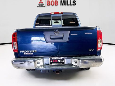Used 2019 Nissan Frontier SV RWD image 6