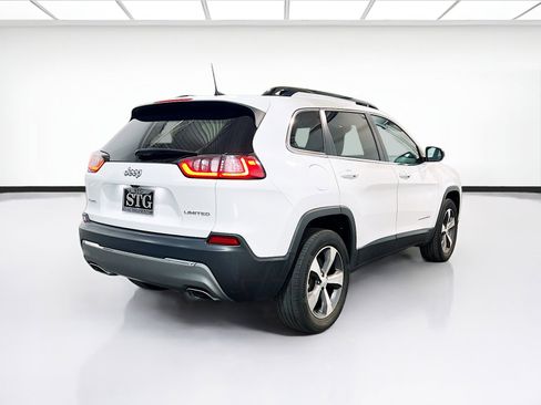 Used 2022 Jeep Cherokee Limited image 4