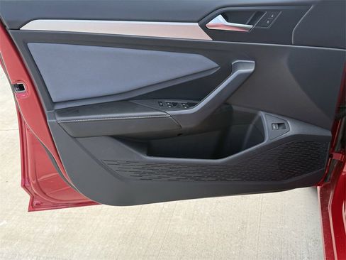 New 2026 Volkswagen Jetta SE image 10