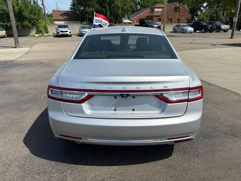 Used 2019 Lincoln Continental Premiere FWD image 6