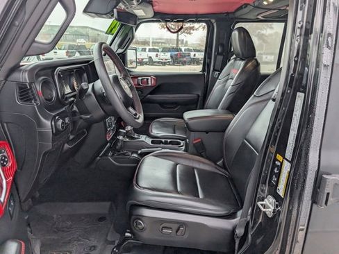 Used 2024 Jeep Wrangler Unlimited Rubicon image 2