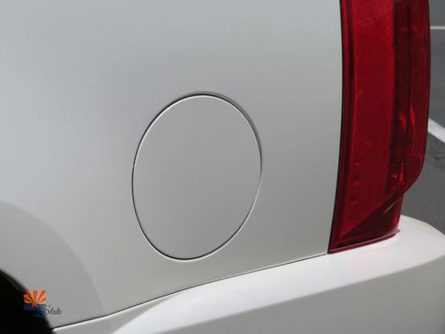 Used 2008 Cadillac Escalade AWD image 27
