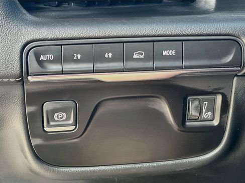 Used 2024 Cadillac Escalade Premium Luxury AWD/4WD image 10