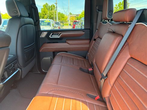 New 2025 GMC Sierra 2500 Denali Ultimate w/ Max Trailering Package image 20