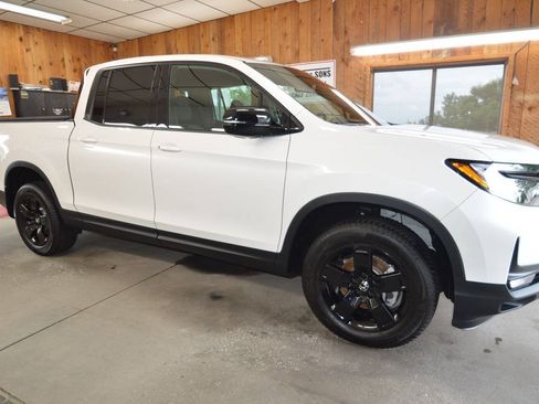 Used 2026 Honda Ridgeline Black Edition image 4