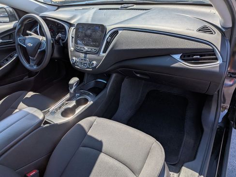 Used 2024 Chevrolet Malibu LT FWD image 36