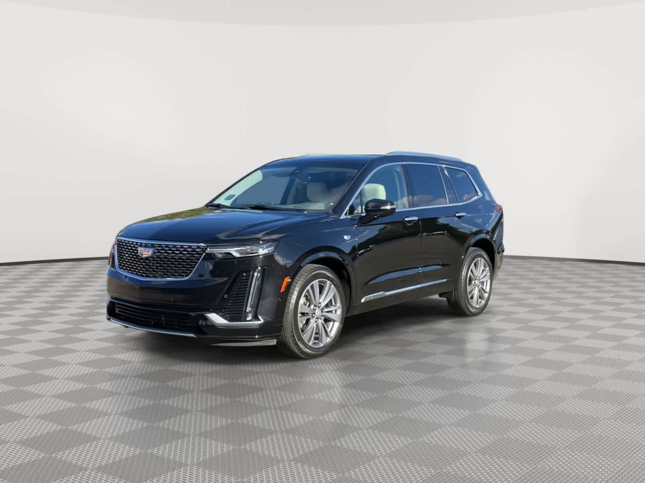 Certified 2024 Cadillac XT6 Premium Luxury w/ Technology Package AWD/4WD image 4