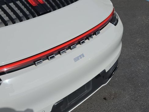 Used 2021 Porsche 911 Carrera image 6
