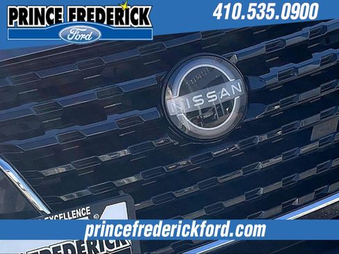 Used 2022 Nissan Kicks S image 28