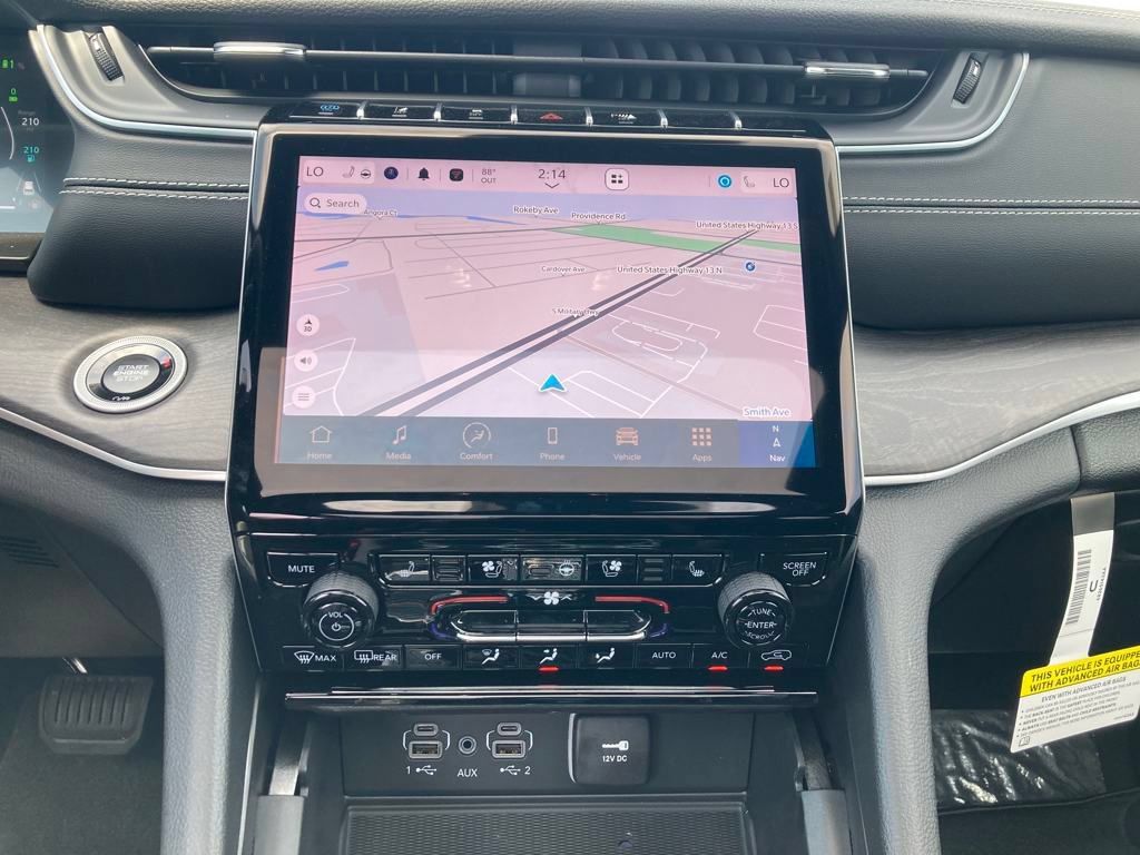 New 2024 Jeep Grand Cherokee Limited 4xe w/ Luxury Tech Group II AWD/4WD image 19