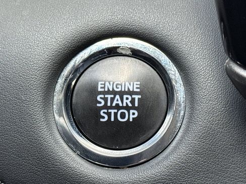 Certified 2023 Toyota Highlander LE image 25