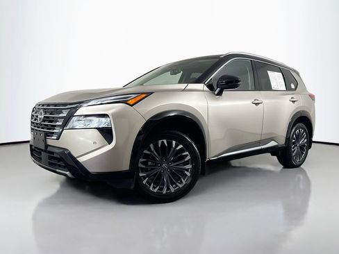 Used 2024 Nissan Rogue Platinum w/ Platinum Premium Package AWD/4WD image 1
