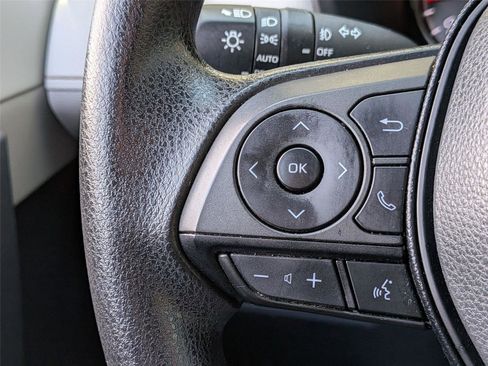 Used 2021 Toyota RAV4 XLE image 15