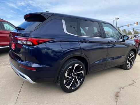 Used 2024 Mitsubishi Outlander SE image 7