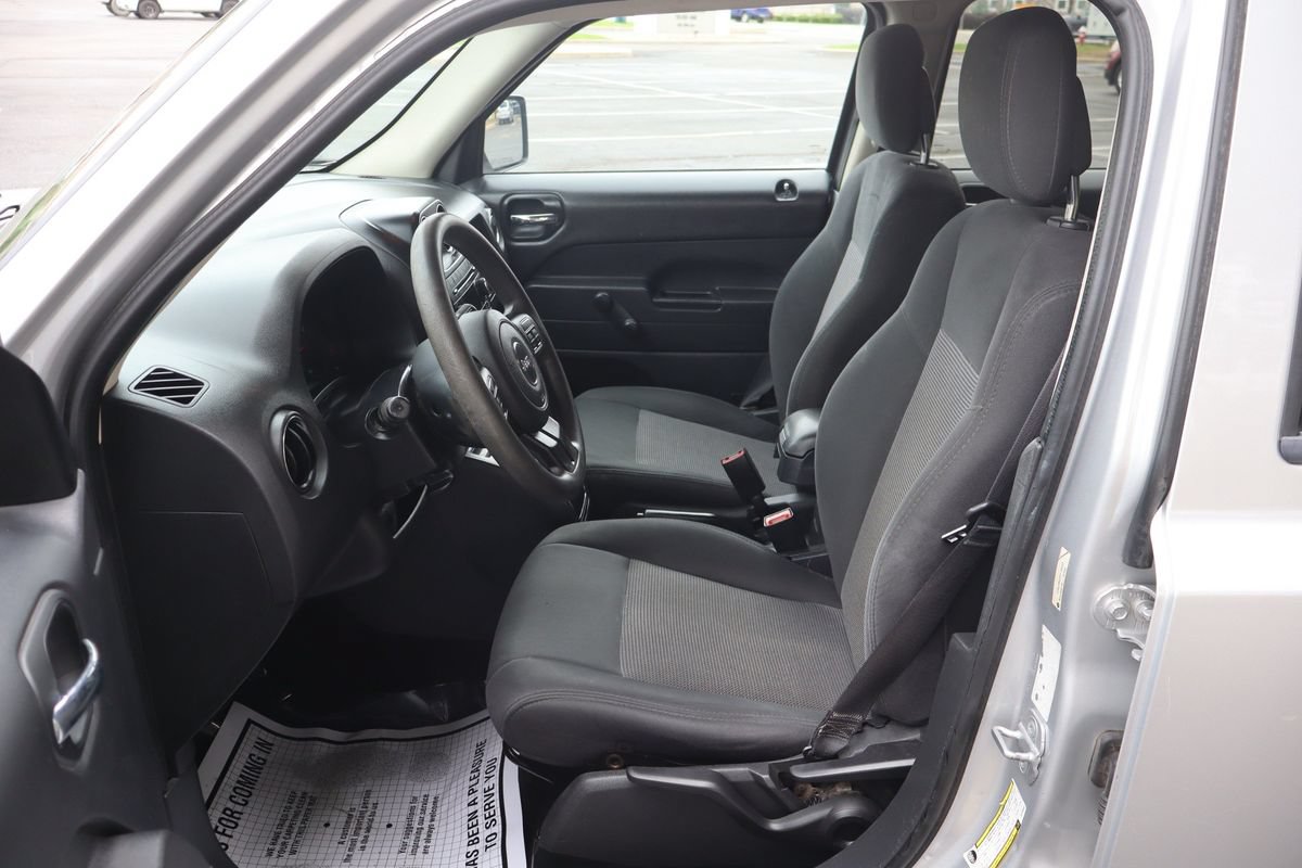 Used 2013 Jeep Patriot Sport AWD/4WD image 19