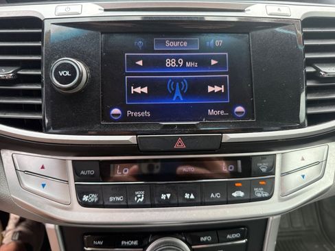 Used 2014 Honda Accord EX-L image 18