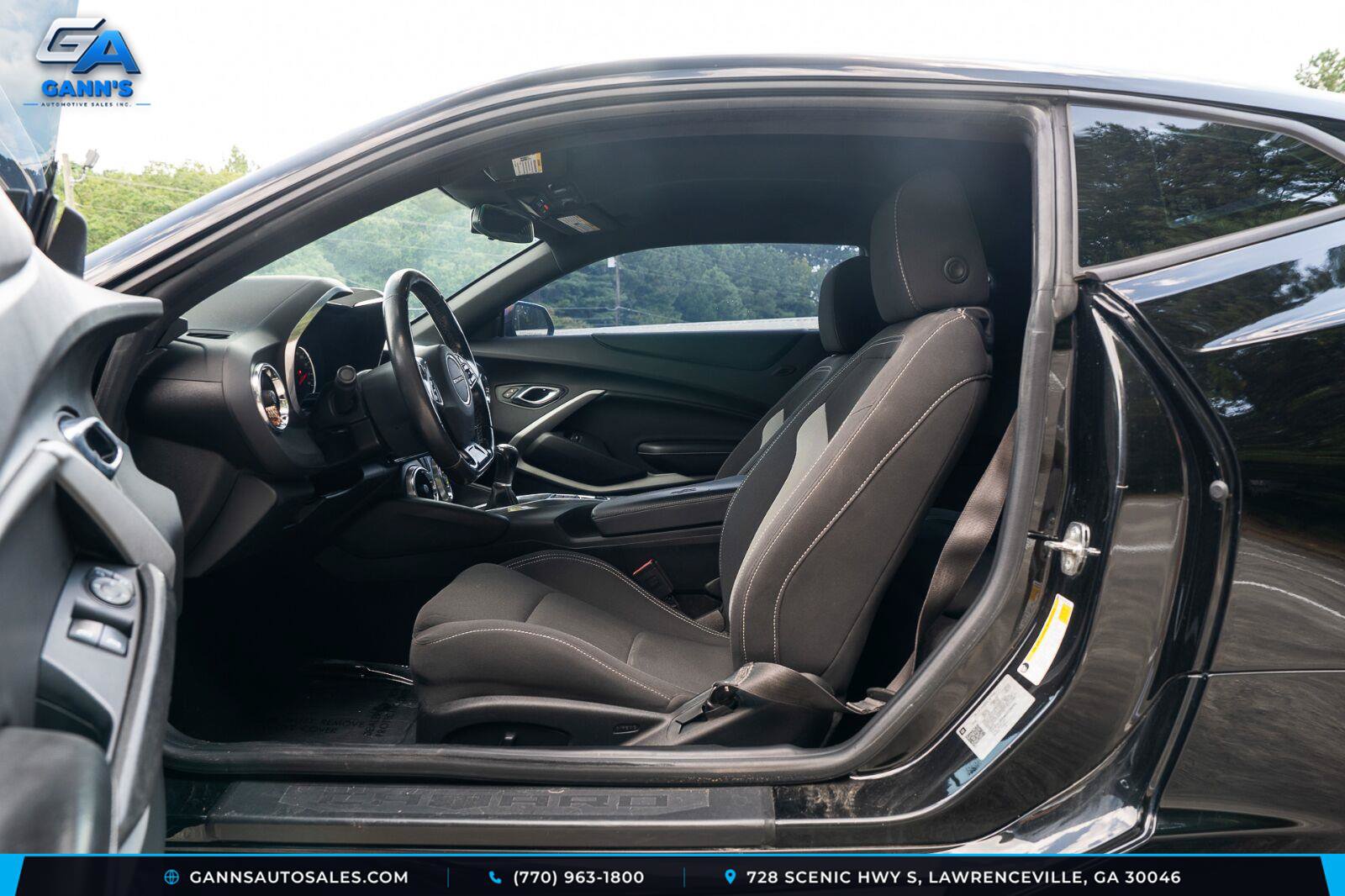 Used 2019 Chevrolet Camaro LS RWD image 17