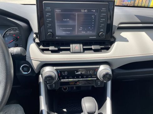 Used 2022 Toyota RAV4 XLE w/ Convenience Package AWD/4WD image 18