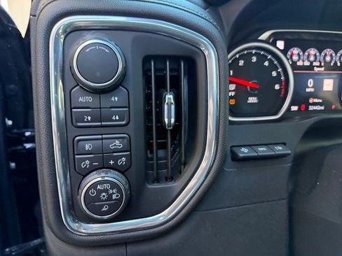 Used 2019 Chevrolet Silverado 1500 High Country w/ Technology Package image 31