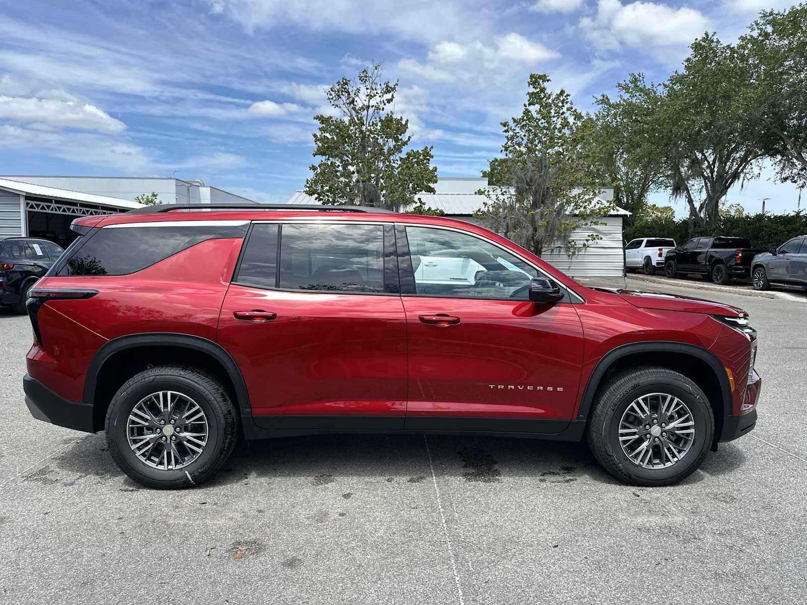 New 2026 Chevrolet Traverse LT w/ LPO, Floor Liner Package FWD image 7