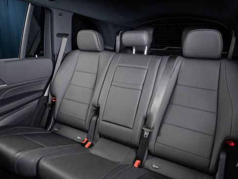 Certified 2025 Mercedes-Benz GLS 450 4MATIC image 29