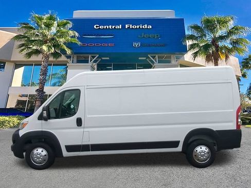 Used 2023 RAM ProMaster 2500 FWD image 8