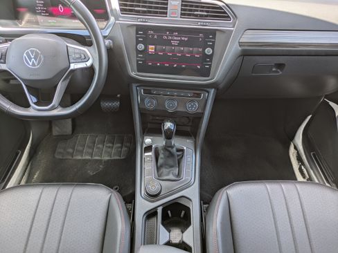 Used 2024 Volkswagen Tiguan Wolfsburg Edition AWD/4WD image 33