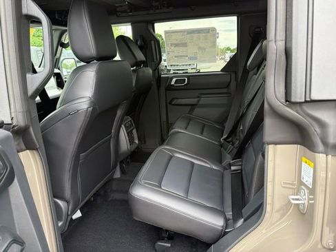 New 2026 Ford Bronco Outer Banks AWD/4WD image 9
