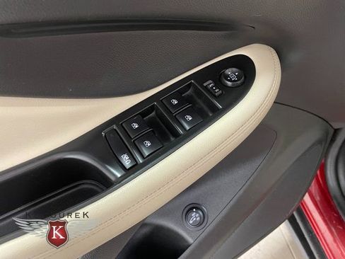 Used 2019 Buick Envision Essence AWD/4WD image 20