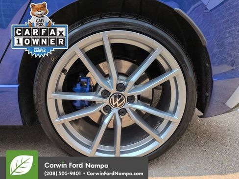 Used 2024 Volkswagen Golf R AWD/4WD image 29