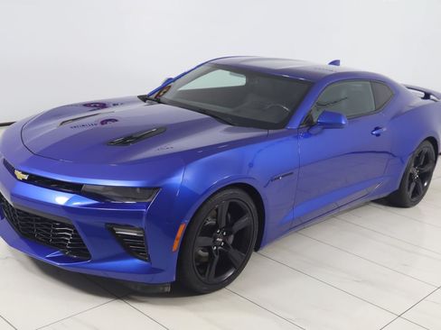 Used 2018 Chevrolet Camaro SS RWD image 29