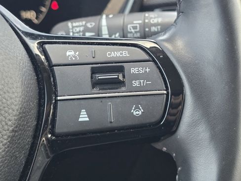 Used 2023 Honda CR-V EX-L image 32