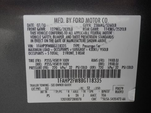 Used 2011 Ford Taurus Limited w/ 301A Rapid Spec Order Code image 32