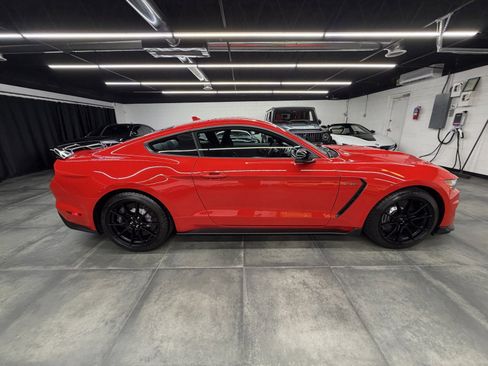 Used 2020 Ford Mustang Shelby GT350 w/ Technology Package image 8