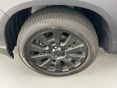 Used 2023 Honda Passport EX-L image 11