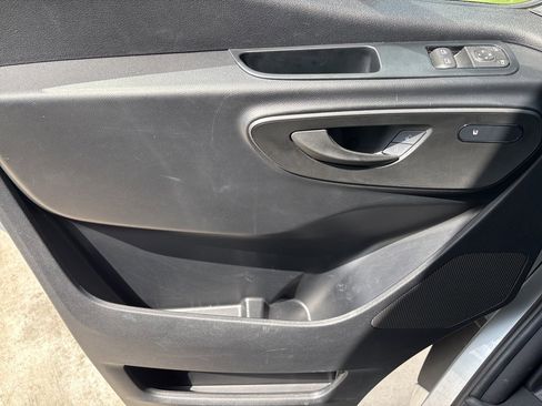 Used 2025 Mercedes-Benz Sprinter 2500 image 45