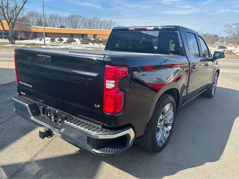 Used 2024 Chevrolet Silverado 1500 LT image 9