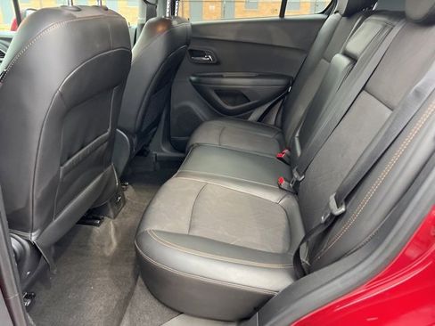 Used 2018 Chevrolet Trax LT w/ LT Convenience Package image 20