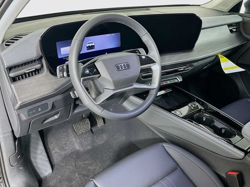 New 2026 Audi Q3 quattro 2.0T AWD/4WD image 9