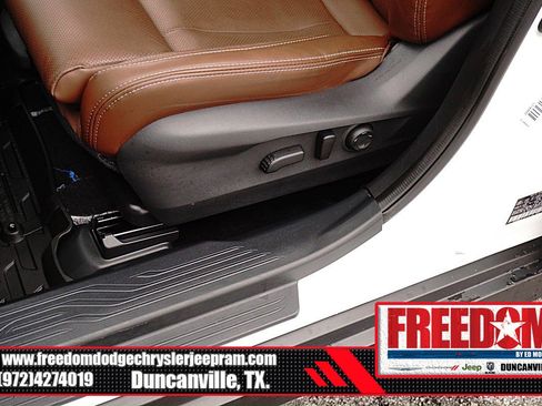 Used 2025 Subaru Outback Touring XT w/ Popular Package #2 AWD/4WD image 35